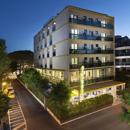 Hotel Carlton Riccione Esterno foto