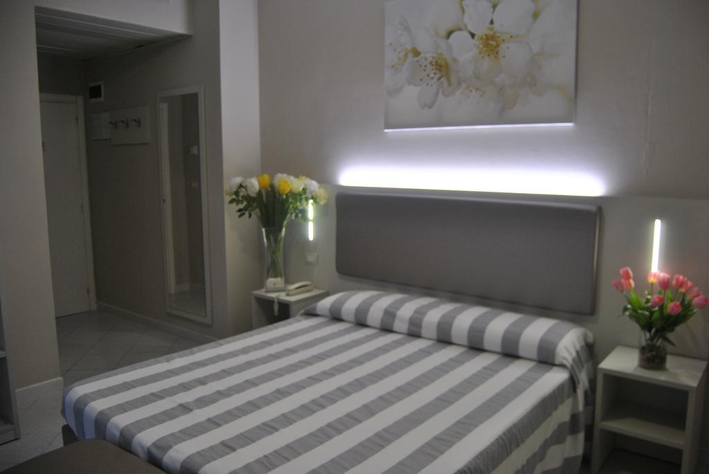 Hotel Carlton Riccione Esterno foto