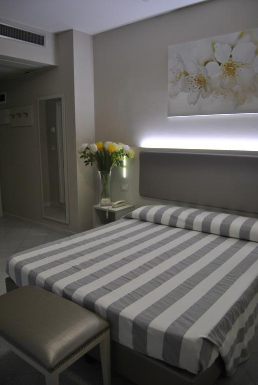 Hotel Carlton Riccione Camera foto