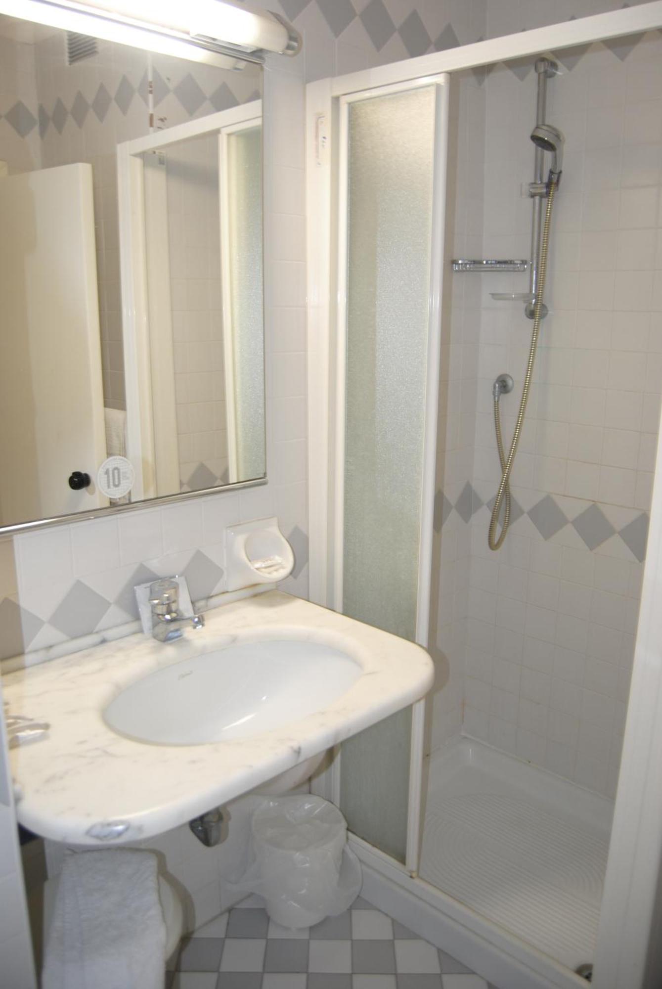 Hotel Carlton Riccione Esterno foto